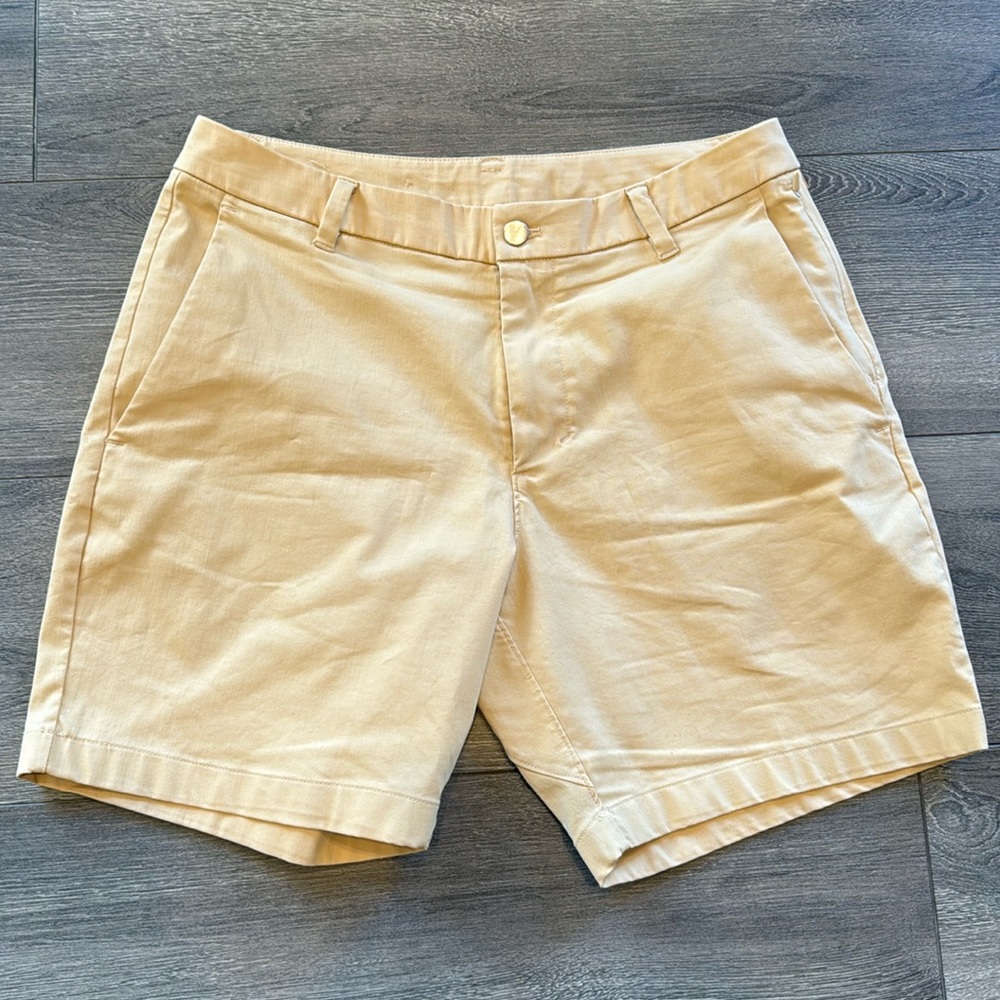 lululemon - Commission Classic Fit Short 7” *Oxford* 32” waist